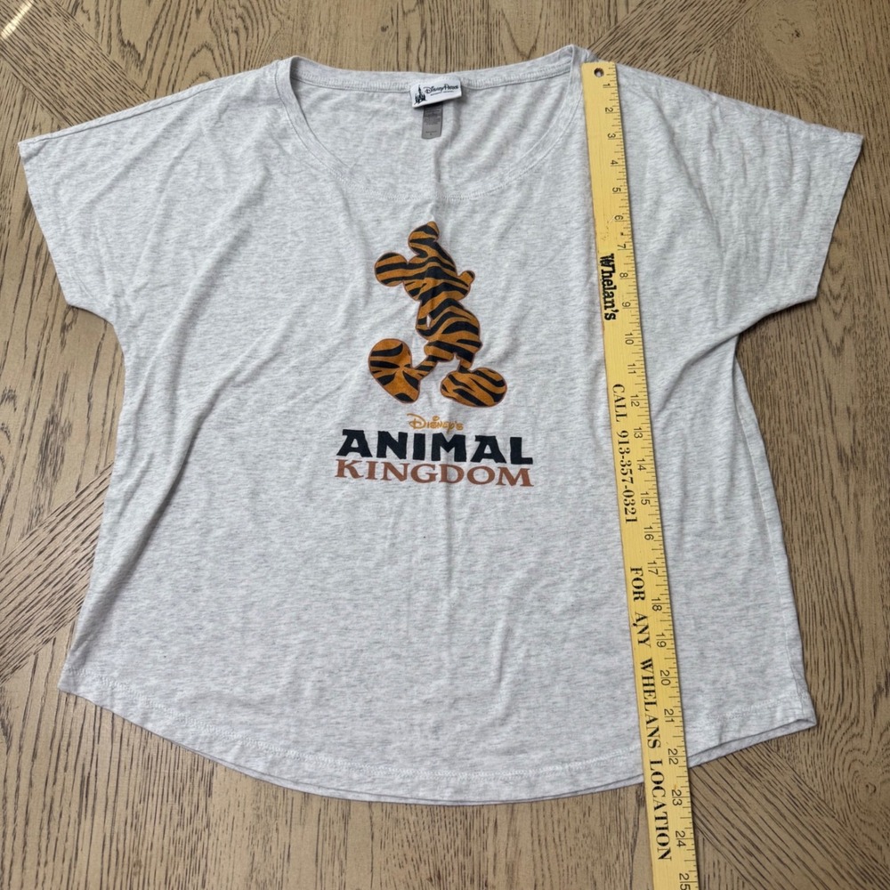 Disney Parks Large Mickey Mouse Tiger Print Animal Kingdom‎ Graphic Tee Shirt - Picture 6 of 8